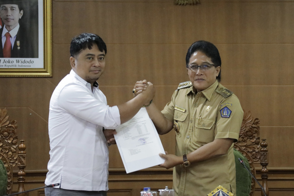 Bupati Giri Prasta Terima Tim Pemeriksa BPK RI Perwakilan Bali